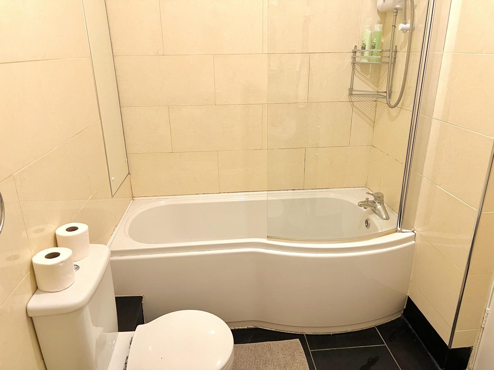 Cosy River View Flat At Temple Bar Dublin Exterior photo