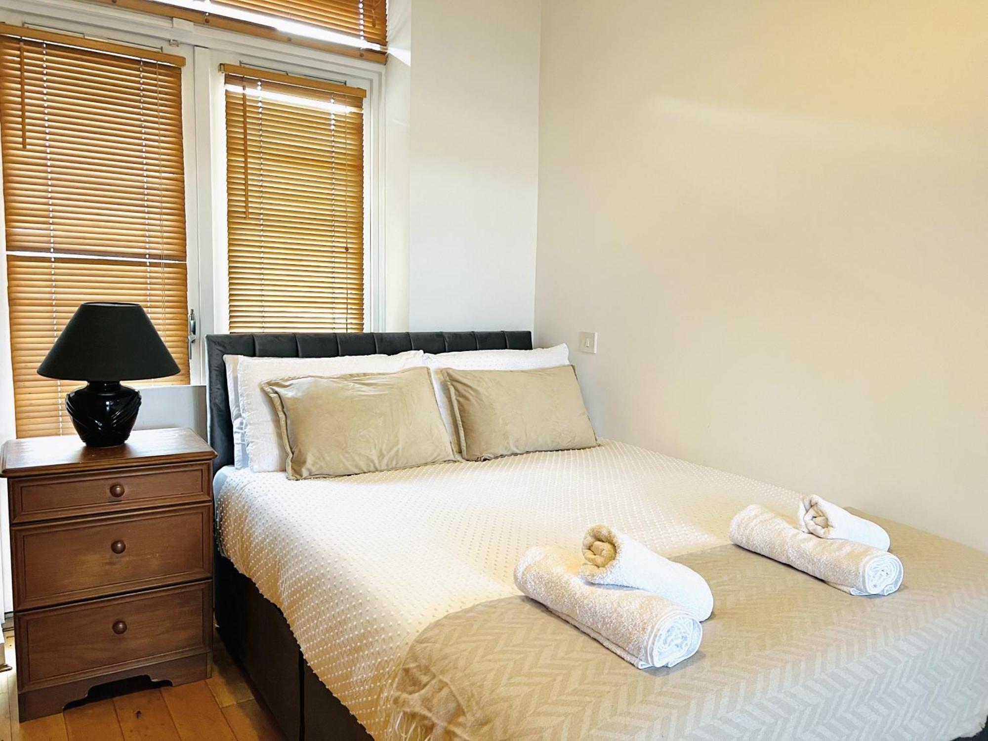 Cosy River View Flat At Temple Bar Dublin Exterior photo
